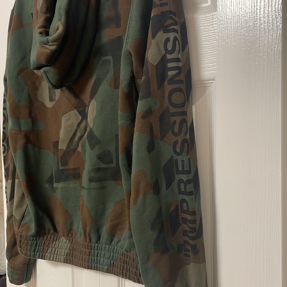 Off White Zip Up - image 7